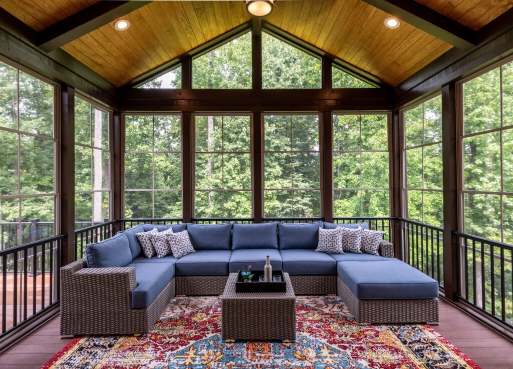 Screened- in Porch